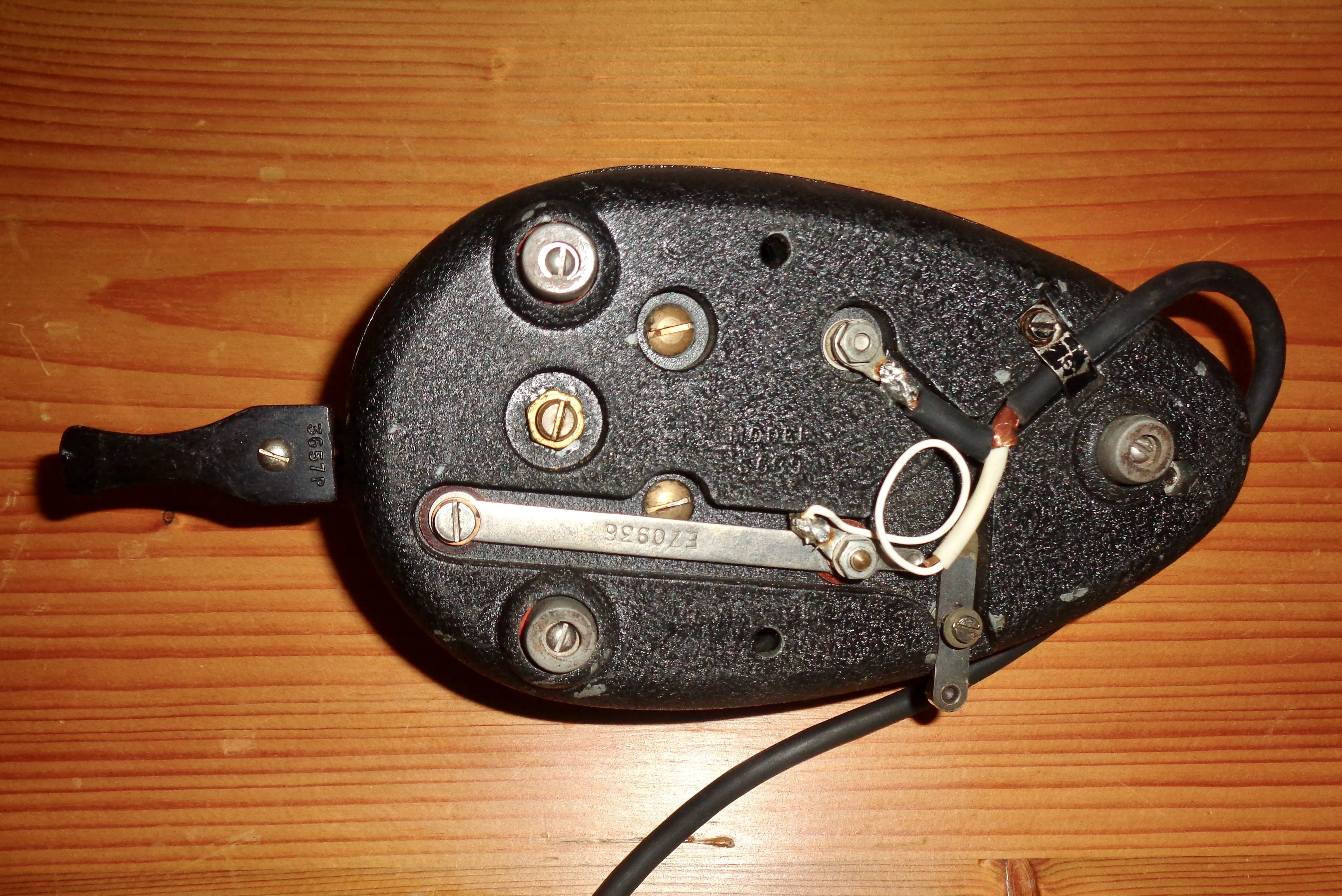 1948 Semiautomatic Eddystone S689 Bug Key EZ0936