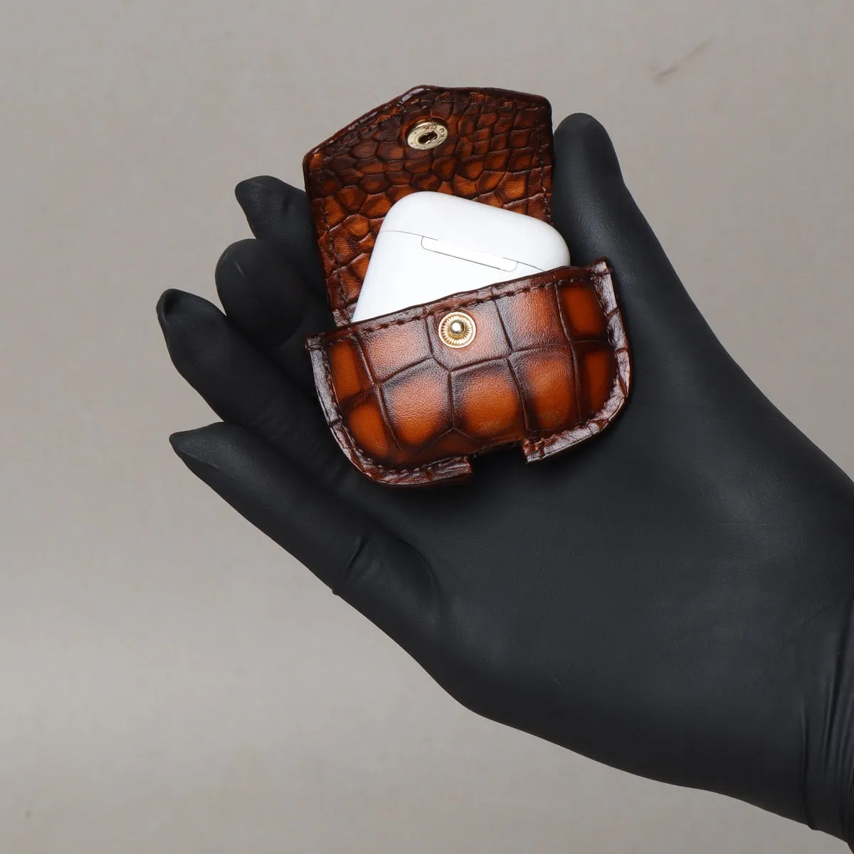 Air-Pods Pro Smokey Tan Croco Print Leather Carrying Case by Brune & Bareskin