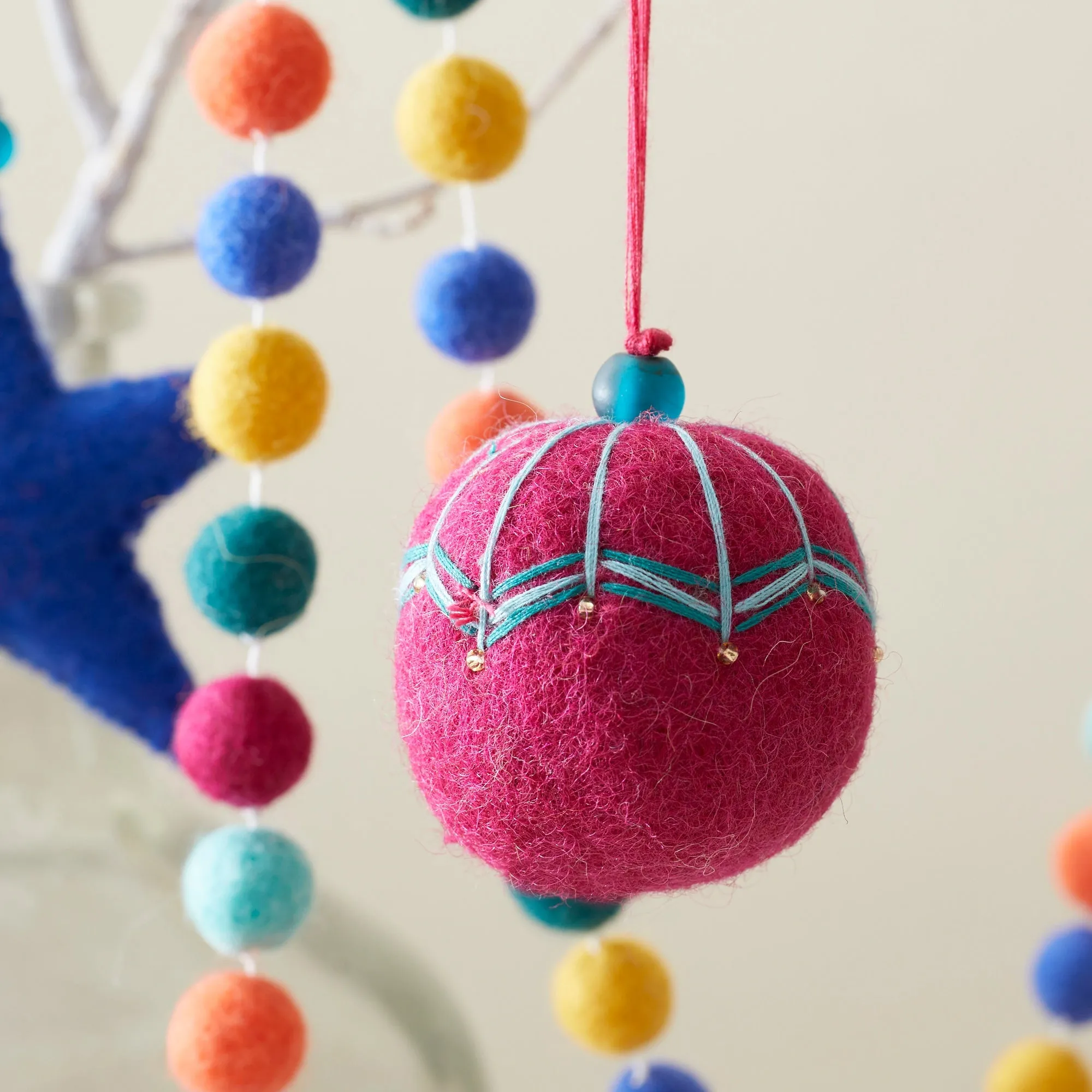 NAINA Embroidered Felt Bauble Art Deco Pack 5 (WS)