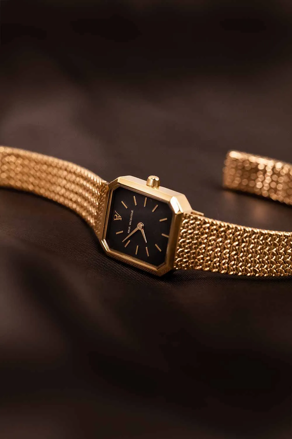Retrospecta Gold Black