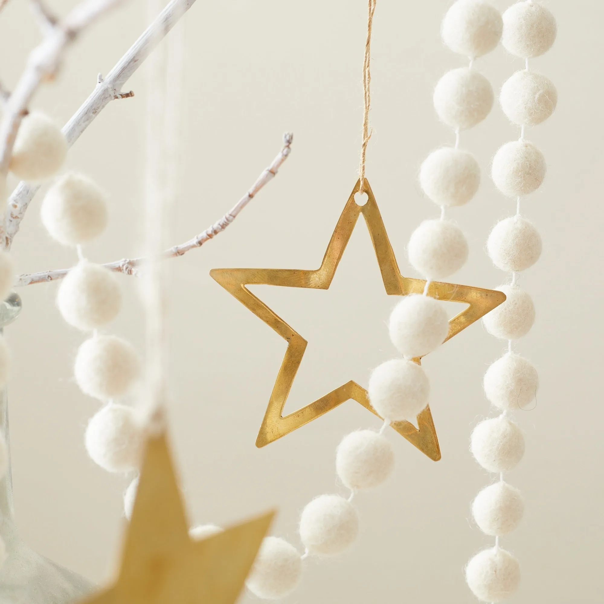 UTSHA Boho Mini Felt Ball Pompom Garland 200cm Pack 5 (WS)